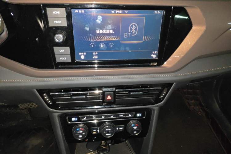 Used Volkswagen Tharu 2019 280TSI Two-Wheel Drive Luxury Version China VI Standard Audio And AC Panel