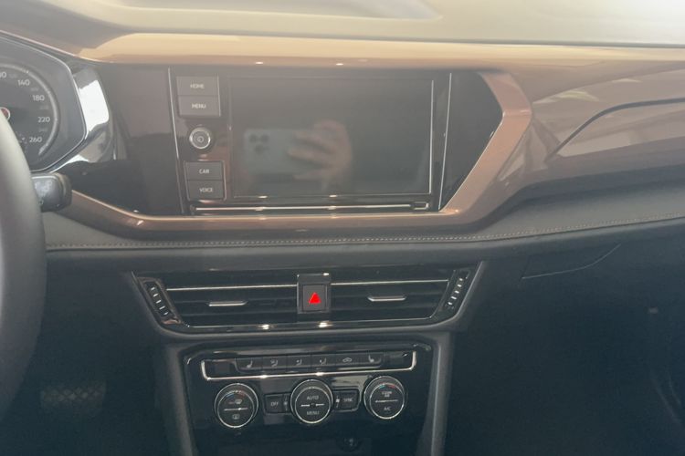 Used Volkswagen Tharu 2019 280TSI Two-Wheel Drive Luxury Edition China V Standard Audio And AC Panel