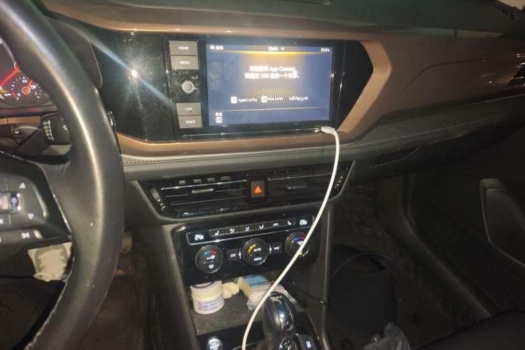 Used Volkswagen Tharu 2019 280TSI Two-Wheel Drive Luxury Version China VI Standard Audio And AC Panel