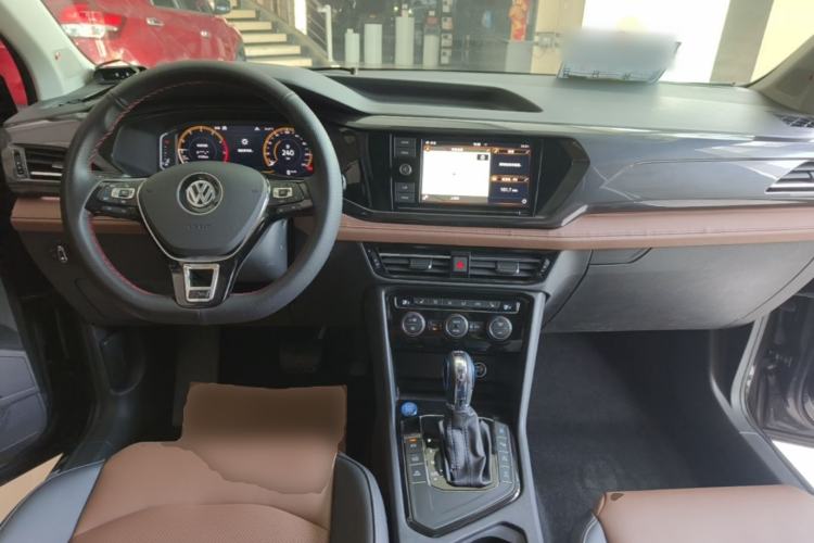 Used Volkswagen Tharu 2019 280TSI Two-Wheel Drive Flagship Edition China V Standard Center Console
