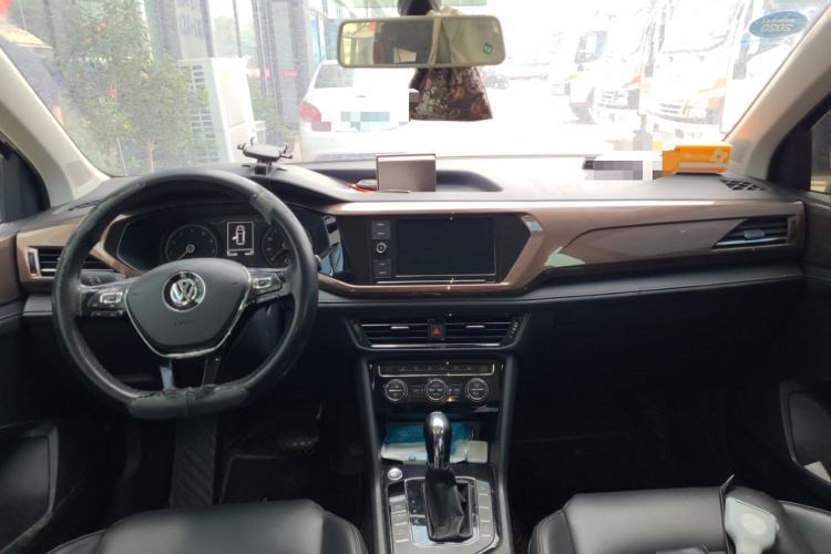 Used Volkswagen Tharu 2019 280TSI Two-Wheel Drive Luxury Edition China V Standard Center Console