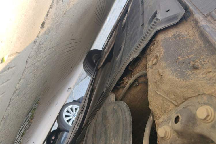 Used Volkswagen Tharu 2019 280TSI Two-Wheel-Drive Trend Edition China V Standard Chassis Rear Left