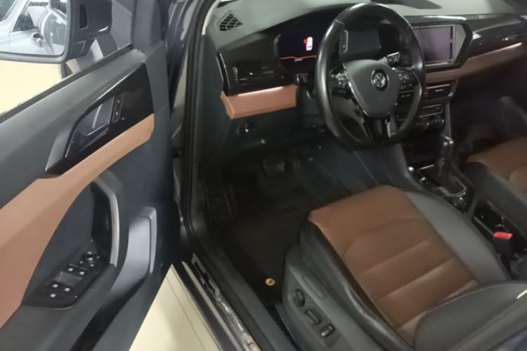 Used Volkswagen Tharu 2019 330TSI Four-Wheel Drive Flagship Model China VI Standard Driver Seat