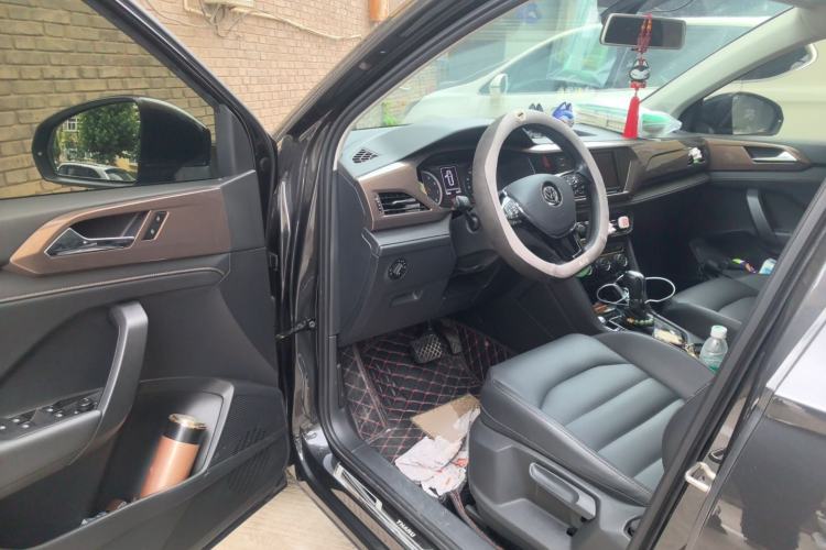 Used Volkswagen Tharu 2019 280TSI Two-Wheel Drive Luxury Version China VI Standard Driver Seat