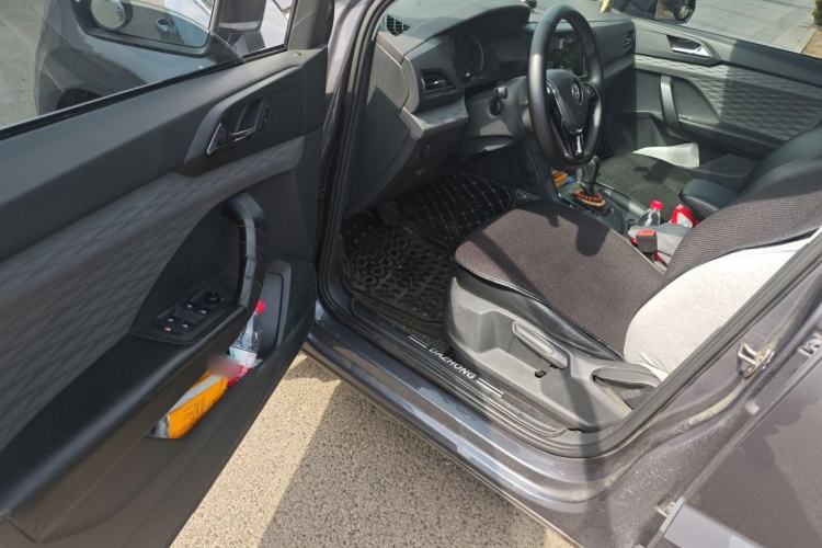 Used Volkswagen Tharu 2019 280TSI Two-Wheel Drive Trend Edition China VI Standard Driver Seat