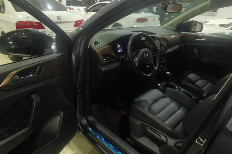 Used Volkswagen Tharu 2019 280TSI Two-Wheel Drive Comfort Edition China VI Standard Driver Seat