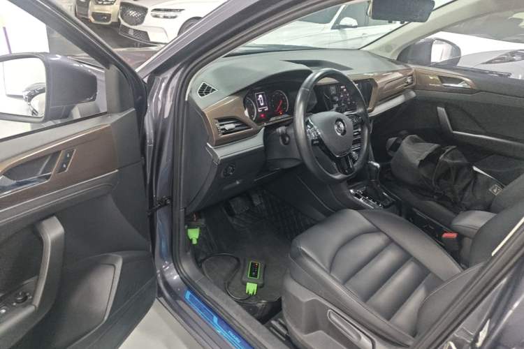 Used Volkswagen Tharu 2019 280TSI Two-Wheel Drive Luxury Version China VI Standard Driver Seat