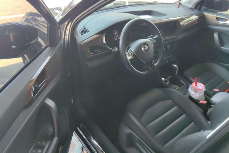 Used Volkswagen Tharu 2019 280TSI Two-Wheel Drive Luxury Edition China V Standard Driver Seat