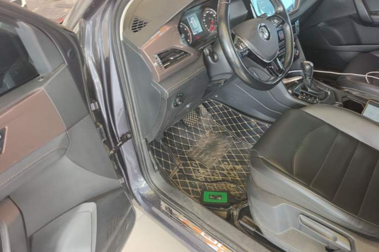 Used Volkswagen Tharu 2019 280TSI Two-Wheel Drive Luxury Version China VI Standard Driver Seat
