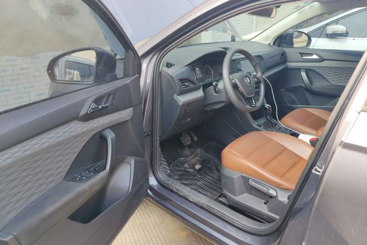 Used Volkswagen Tharu 2019 280TSI Two-Wheel-Drive Trend Edition China V Standard Driver Seat