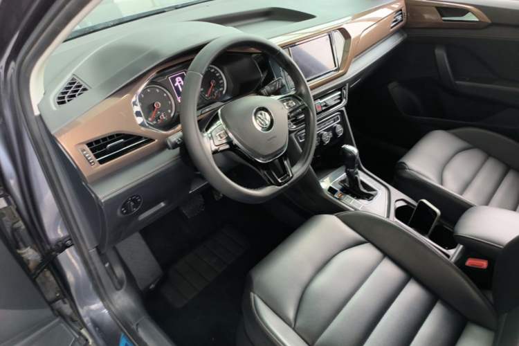 Used Volkswagen Tharu 2019 280TSI Two-Wheel Drive Luxury Version China VI Standard Driver Seat