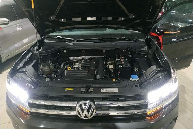Used Volkswagen Tharu 2019 280TSI Two-Wheel Drive Trend Edition China VI Standard Engine Bay
