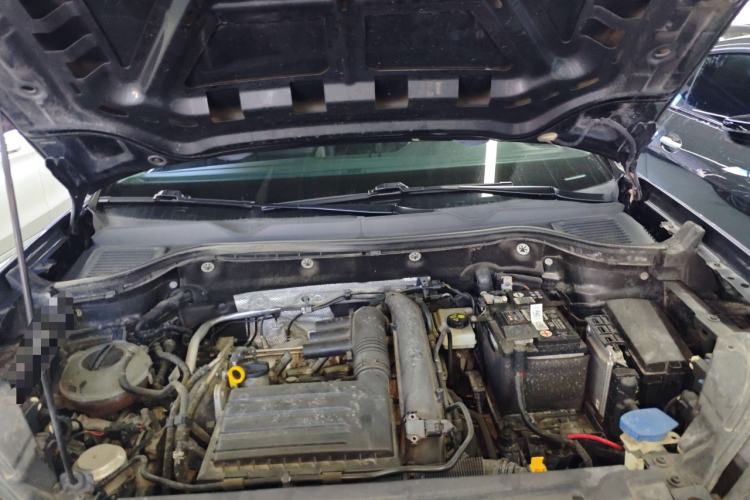 Used Volkswagen Tharu 2019 280TSI Two-Wheel Drive Flagship Version China VI Standard Engine Bay