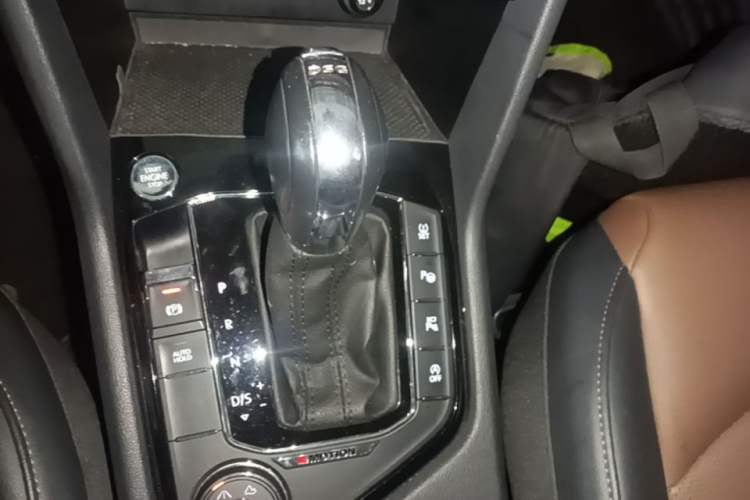 Used Volkswagen Tharu 2019 330TSI Four-Wheel Drive Flagship Model China VI Standard Gear Lever