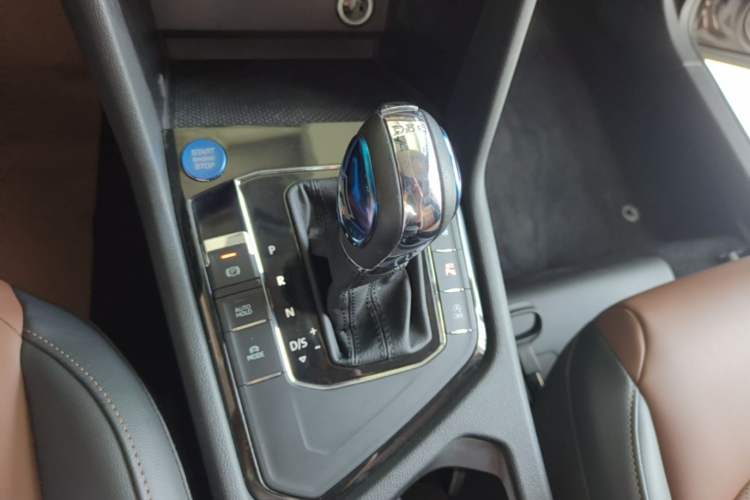 Used Volkswagen Tharu 2019 280TSI Two-Wheel Drive Flagship Edition China V Standard Gear Lever