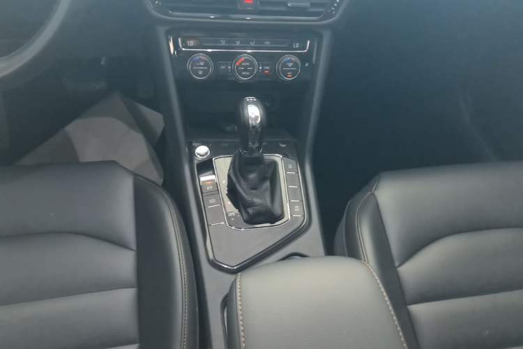 Used Volkswagen Tharu 2019 280TSI Two-Wheel Drive Comfort Edition China V Standard Gear Lever