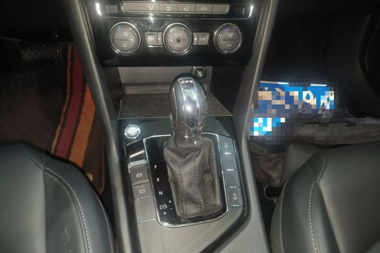 Used Volkswagen Tharu 2019 280TSI Two-Wheel Drive Comfort Edition China VI Standard Gear Lever