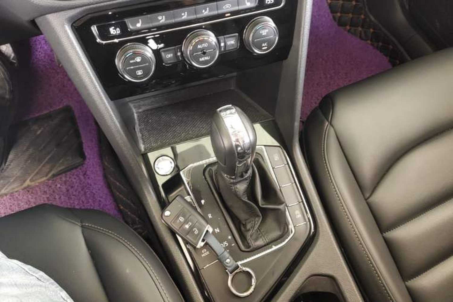 Used Volkswagen Tharu 2019 280TSI Two-Wheel Drive Luxury Version China VI Standard Gear Lever