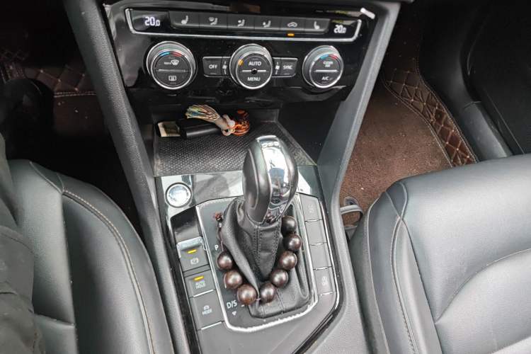 Used Volkswagen Tharu 2019 280TSI Two-Wheel Drive Luxury Edition China V Standard Gear Lever