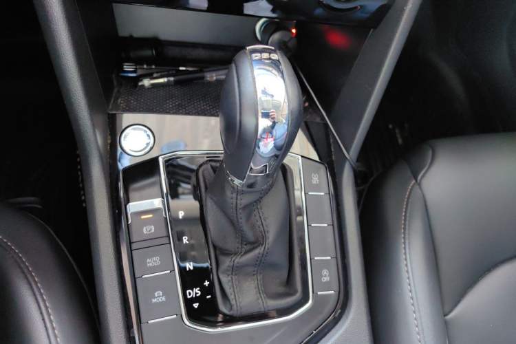 Used Volkswagen Tharu 2019 280TSI Two-Wheel Drive Luxury Edition China V Standard Gear Lever