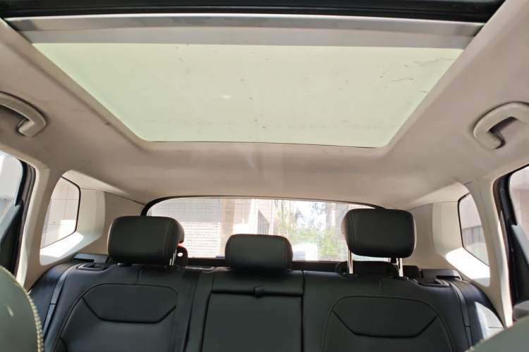 Used Volkswagen Tharu 2019 280TSI Two-Wheel Drive Comfort Edition China V Standard Headliner