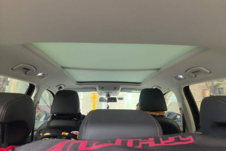 Used Volkswagen Tharu 2019 280TSI Two-Wheel Drive Luxury Version China VI Standard Headliner