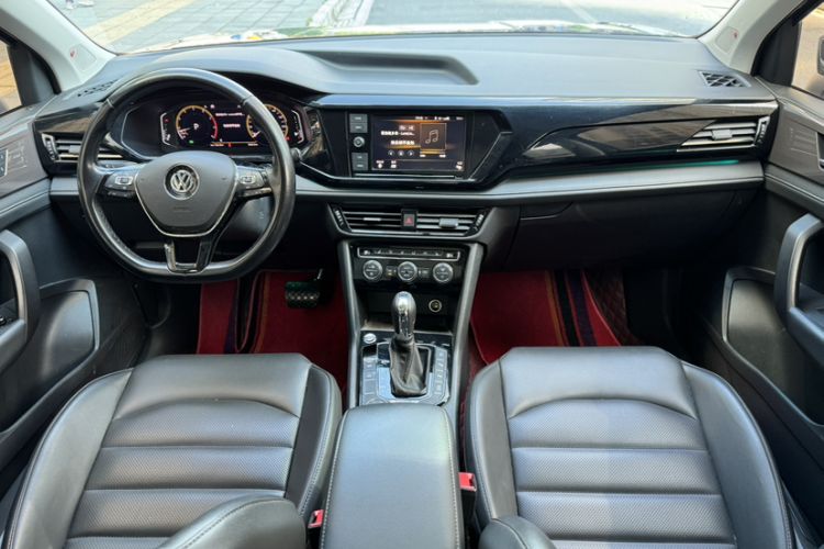 Used Volkswagen Tharu 2019 330TSI Four-Wheel Drive Flagship Model China VI Standard Interior 1