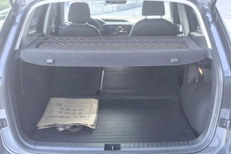 Used Volkswagen Tharu 2019 330TSI Four-Wheel Drive Flagship Model China VI Standard Interior 4