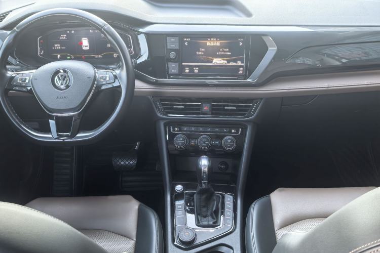 Used Volkswagen Tharu 2019 330TSI Four-Wheel Drive Flagship Model China VI Standard Interior 5