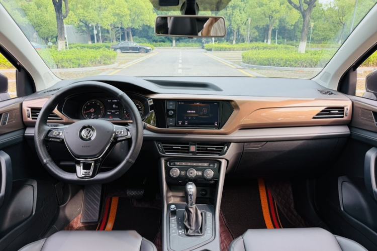 Used Volkswagen Tharu 2019 280TSI Two-Wheel Drive Luxury Version China VI Standard Interior 7