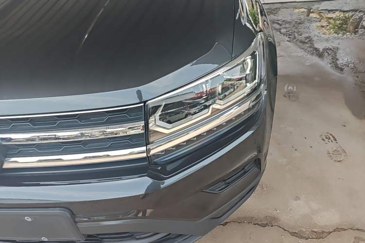 Used Volkswagen Tharu 2019 280TSI Two-Wheel Drive Luxury Edition China V Standard Left Front Headlight