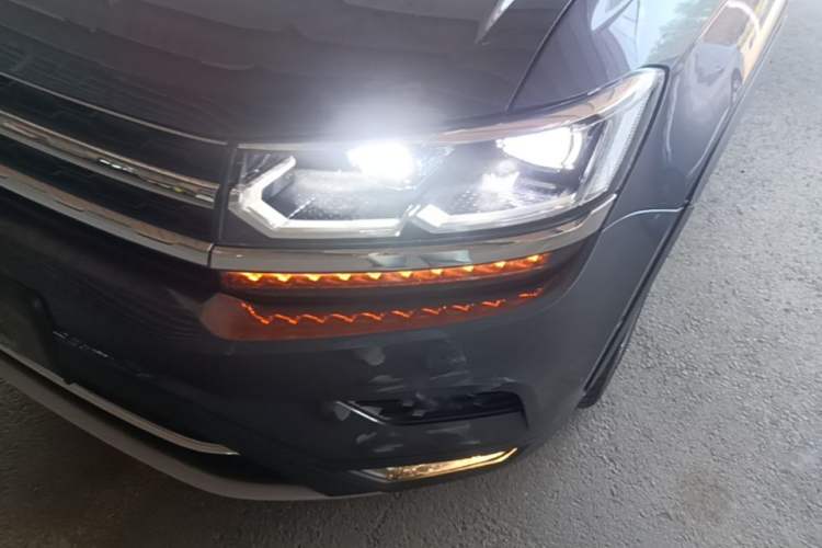 Used Volkswagen Tharu 2019 330TSI Four-Wheel Drive Flagship Model China VI Standard Left Front Headlight