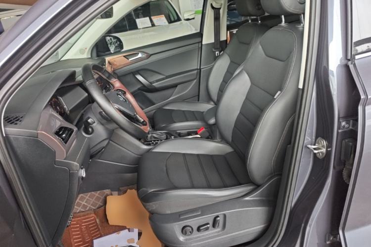 Used Volkswagen Tharu 2019 330TSI Four-Wheel Drive Flagship Model China VI Standard Left Front Seat