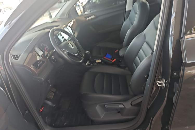 Used Volkswagen Tharu 2019 280TSI Two-Wheel Drive Luxury Edition China V Standard Left Front Seat