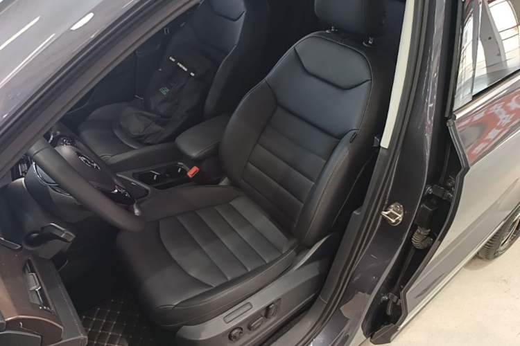 Used Volkswagen Tharu 2019 280TSI Two-Wheel Drive Flagship Edition China V Standard Left Front Seat