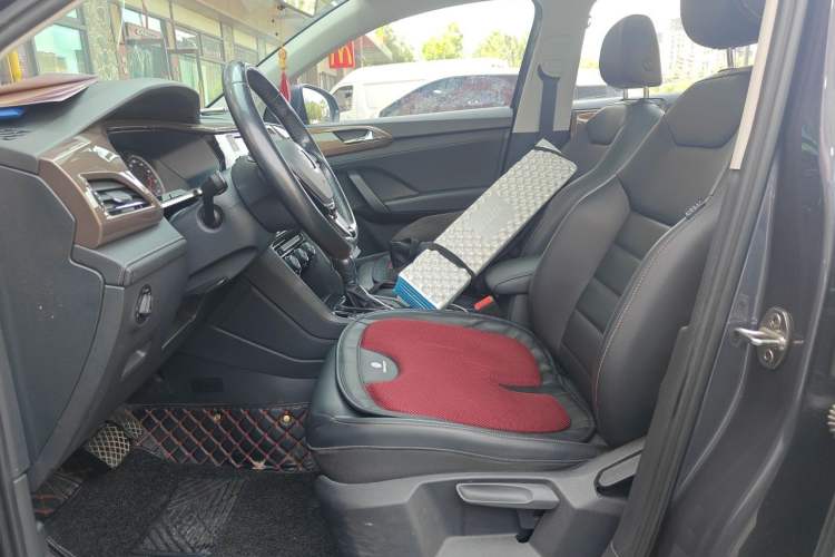 Used Volkswagen Tharu 2019 280TSI Two-Wheel Drive Comfort Edition China VI Standard Left Front Seat