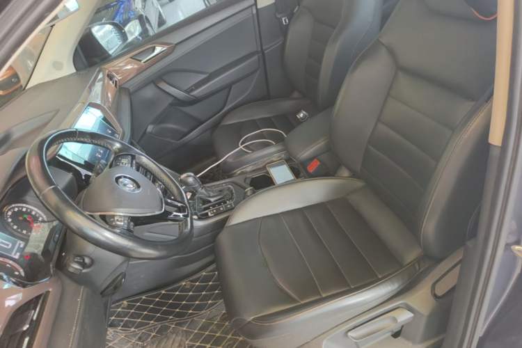 Used Volkswagen Tharu 2019 280TSI Two-Wheel Drive Luxury Version China VI Standard Left Front Seat