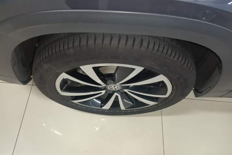 Used Volkswagen Tharu 2019 330TSI Four-Wheel Drive Flagship Model China VI Standard Left Front Wheel Hub