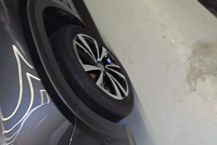 Used Volkswagen Tharu 2019 280TSI Two-Wheel Drive Flagship Version China VI Standard Left Front Wheel Hub