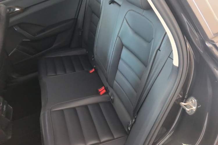 Used Volkswagen Tharu 2019 280TSI Two-Wheel Drive Comfort Edition China V Standard Left Rear Seat