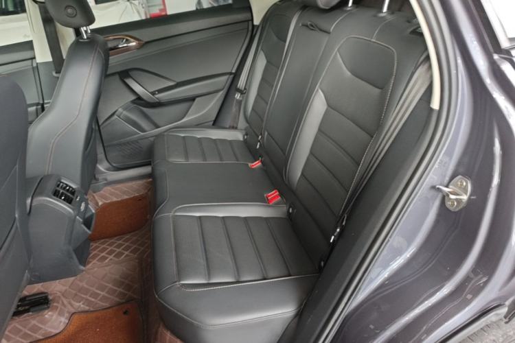 Used Volkswagen Tharu 2019 330TSI Four-Wheel Drive Flagship Model China VI Standard Left Rear Seat