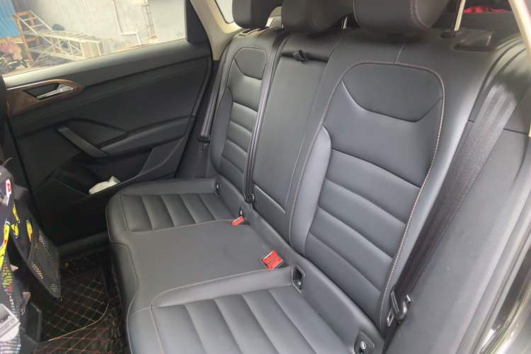Used Volkswagen Tharu 2019 280TSI Two-Wheel Drive Luxury Version China VI Standard Left Rear Seat