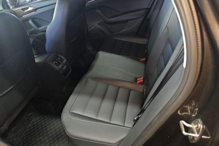 Used Volkswagen Tharu 2019 280TSI Two-Wheel Drive Flagship Version China VI Standard Left Rear Seat