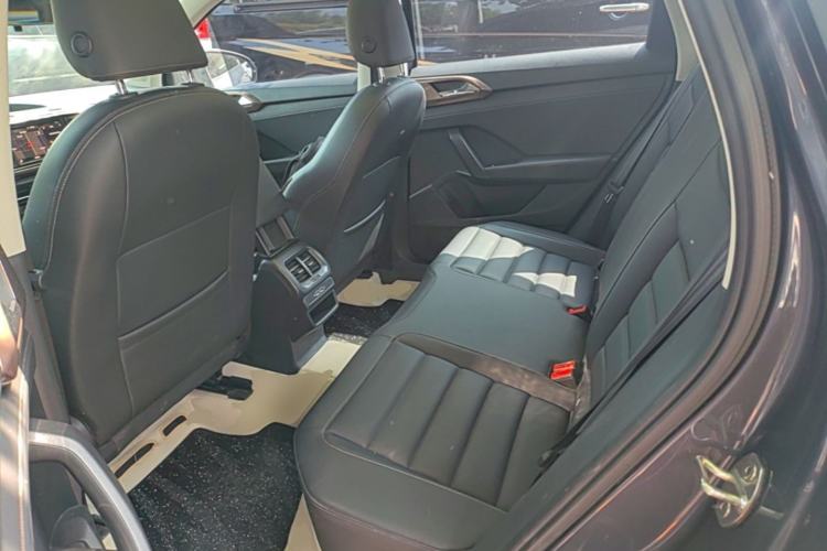 Used Volkswagen Tharu 2019 280TSI Two-Wheel Drive Luxury Version China VI Standard Left Rear Seat