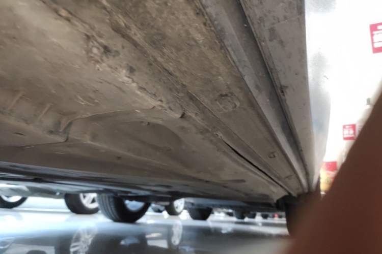 Used Volkswagen Tharu 2019 280TSI Two-Wheel Drive Comfort Edition China VI Standard Left Side Sill