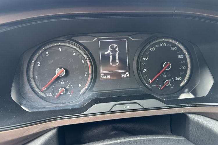 Used Volkswagen Tharu 2019 280TSI Two-Wheel Drive Luxury Version China VI Standard Odometer Close Up