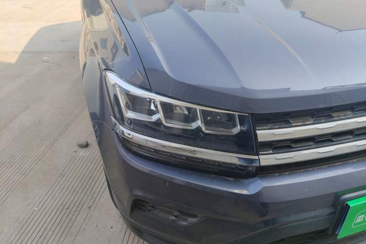 Used Volkswagen Tharu 2019 280TSI Two-Wheel-Drive Trend Edition China V Standard Right Front Headlight