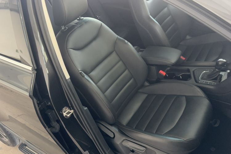 Used Volkswagen Tharu 2019 280TSI Two-Wheel Drive Luxury Edition China V Standard Right Front Seat