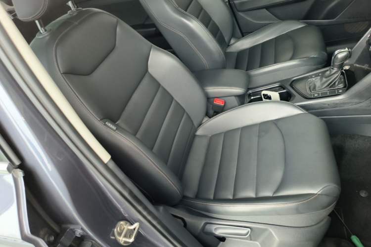 Used Volkswagen Tharu 2019 280TSI Two-Wheel Drive Luxury Version China VI Standard Right Front Seat