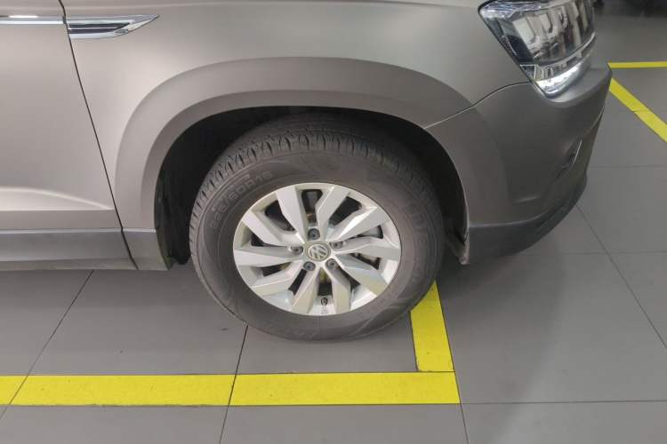 Used Volkswagen Tharu 2019 280TSI Two-Wheel Drive Trend Edition China VI Standard Right Front Wheel Hub